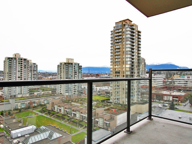 # 1204 2355 MADISON AV, Burnaby - V870166