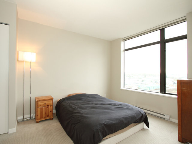 # 1204 2355 MADISON AV, Burnaby - V870166