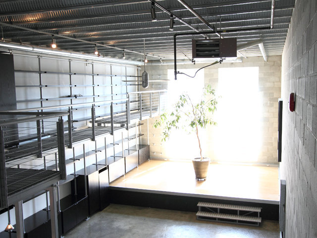 # 217 1220 E PENDER ST, Vancouver - V880396