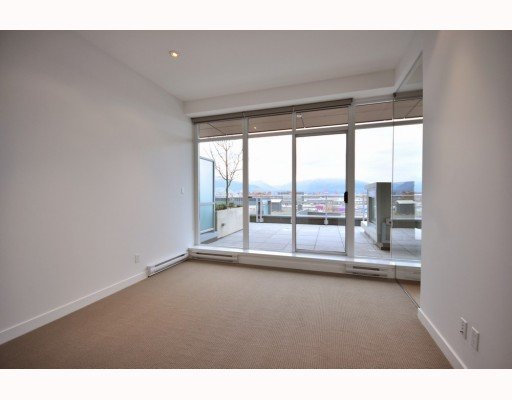 # 610 256 E 2ND AV, Vancouver - V804264