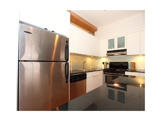 # 202 310 WATER ST, Vancouver - V832892