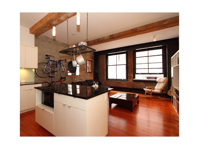 # 202 310 WATER ST, Vancouver - V832892