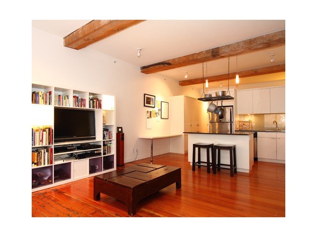 # 202 310 WATER ST, Vancouver - V832892