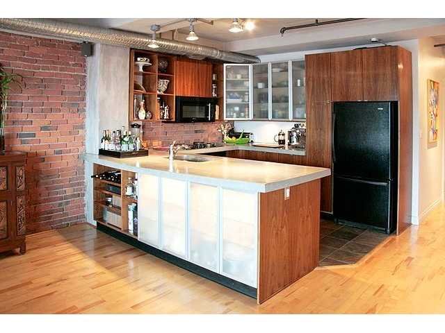 # 402 27 ALEXANDER ST, Vancouver - V837994