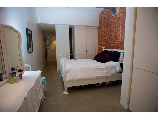 # 304 53 W HASTINGS ST, Vancouver - V846312