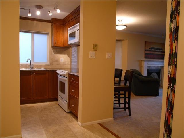 # 302 2287 W 3RD AV, Vancouver - V848339