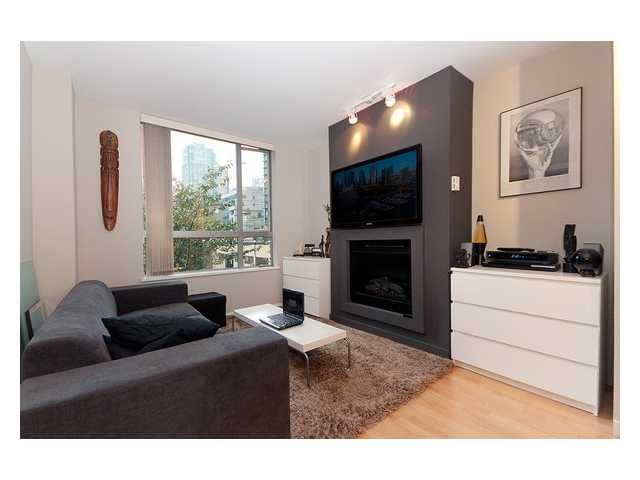 # 301 1225 RICHARDS ST, Vancouver - V851822