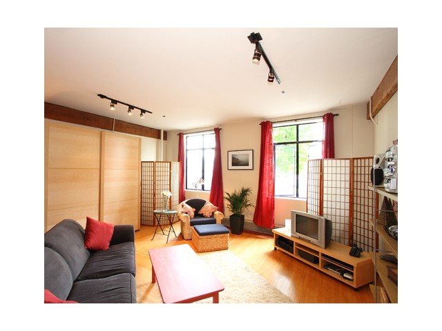 # 204 2556 E HASTINGS ST, Vancouver - V854448