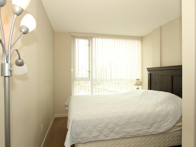 # 1009 1212 HOWE ST, Vancouver - V855095