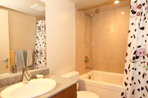 # 1009 1212 HOWE ST, Vancouver - V855095