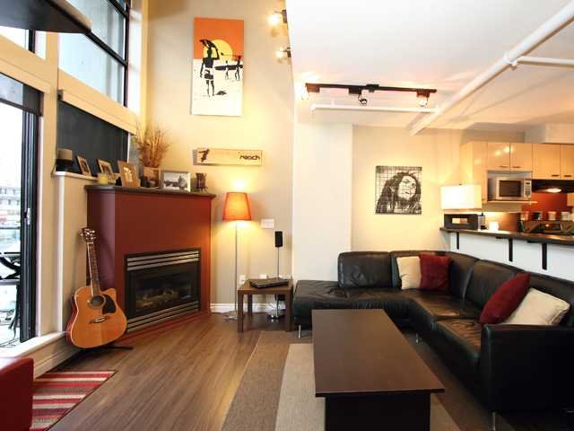 # 702 428 W 8TH AV, Vancouver - V865303