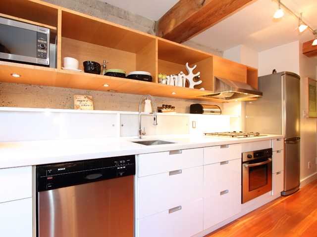 # 3 528 BEATTY ST, Vancouver - V866897