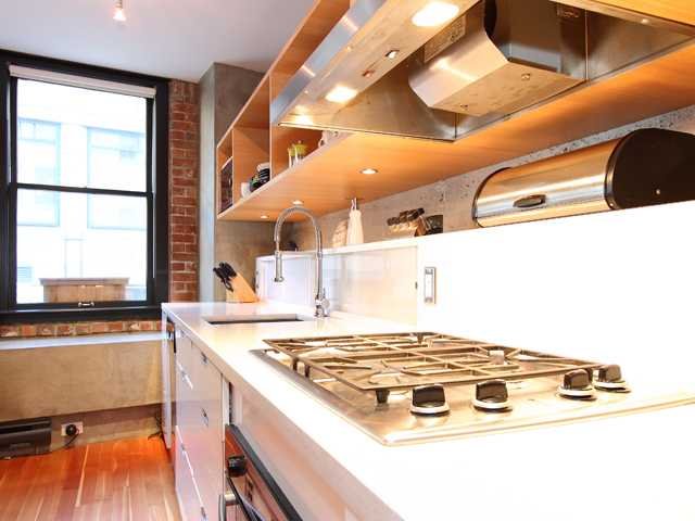 # 3 528 BEATTY ST, Vancouver - V866897