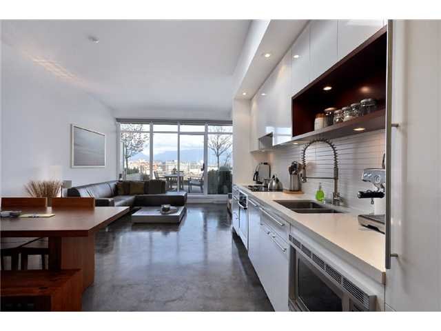 # 605 256 E 2ND AV, Vancouver - V879984