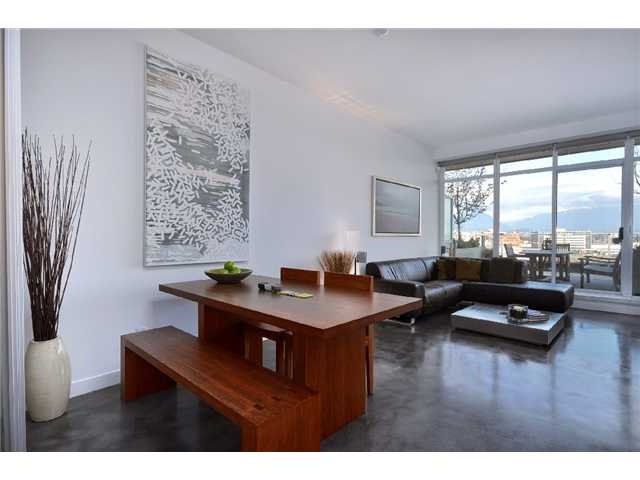 # 605 256 E 2ND AV, Vancouver - V879984