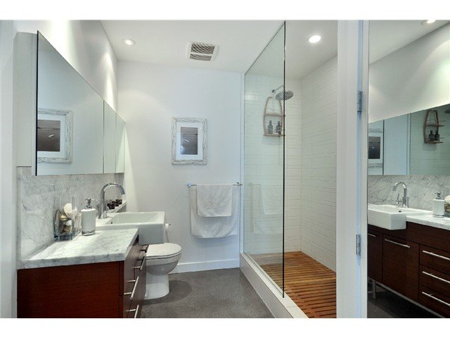 # 605 256 E 2ND AV, Vancouver - V879984