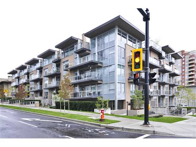 # PH2 1288 CHESTERFIELD AV, North Vancouver - V882185