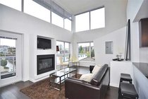 # PH2 1288 CHESTERFIELD AV, North Vancouver - V882185