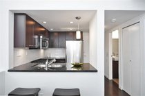 # PH2 1288 CHESTERFIELD AV, North Vancouver - V882185