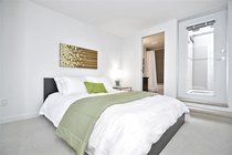 # PH2 1288 CHESTERFIELD AV, North Vancouver - V882185