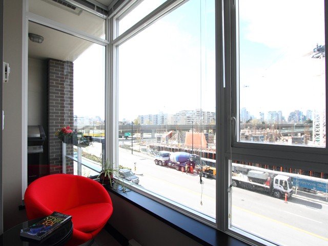 # 304 2055 YUKON ST, Vancouver - V884029