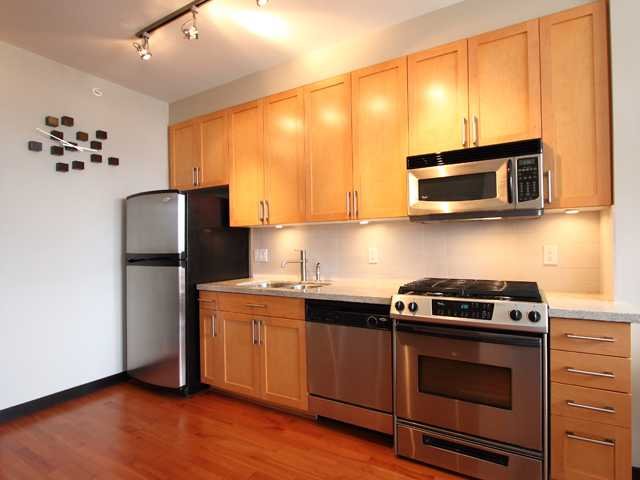 # 304 2055 YUKON ST, Vancouver - V884029