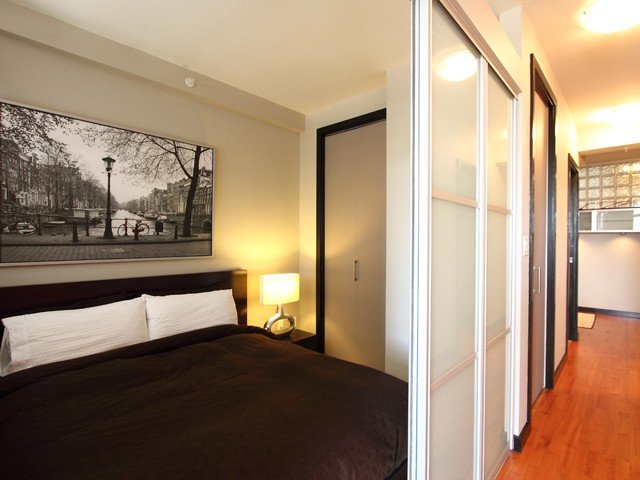 # 304 2055 YUKON ST, Vancouver - V884029