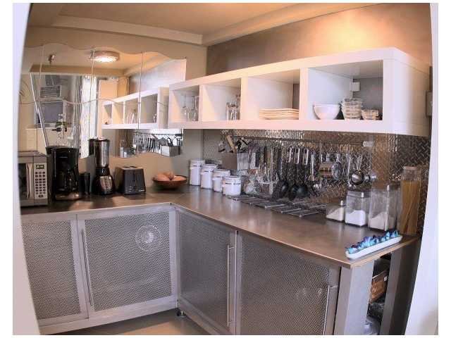 # 217 2001 WALL ST, Vancouver - V887340