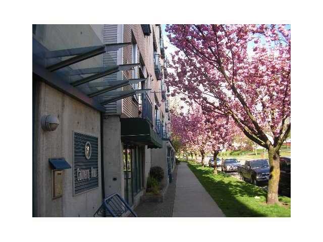 # 217 2001 WALL ST, Vancouver - V887340