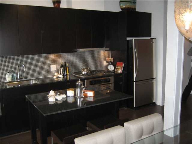 # 215 121 BREW ST, Port Moody - V890142