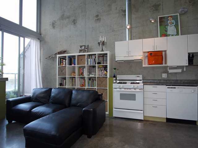 # 218 289 ALEXANDER ST, Vancouver - V906058