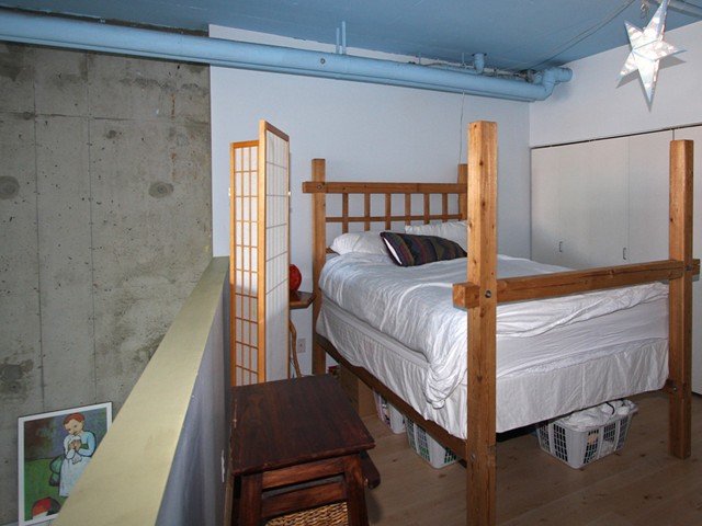 # 218 289 ALEXANDER ST, Vancouver - V906058