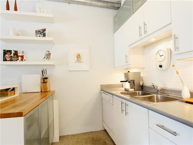 # 207 237 E 4TH AV, Vancouver - V911719