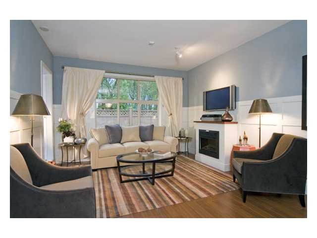 # 405 250 FRANCIS WY, New Westminster - V916249