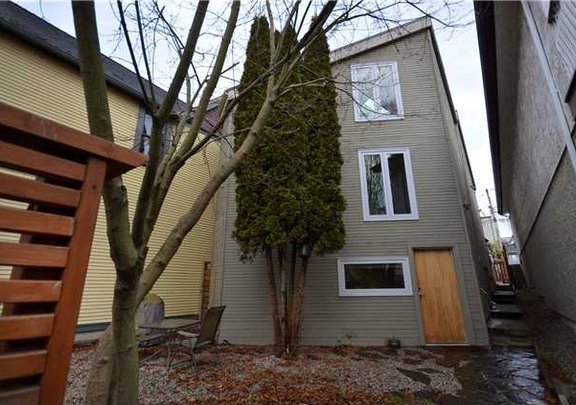 405 PRIOR ST, Vancouver - V932766