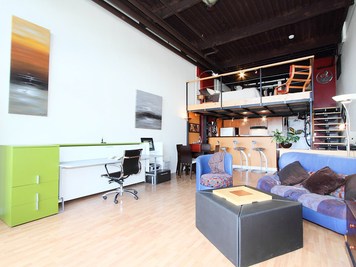 # 306 338 W 8TH AV, Vancouver - V1002828