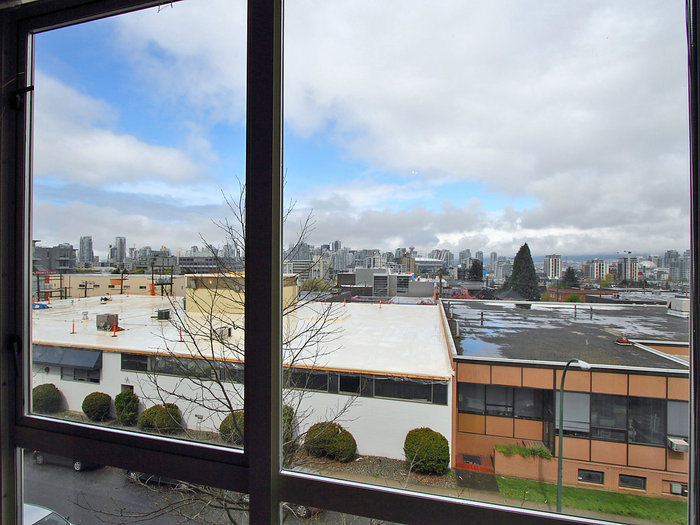 # 306 338 W 8TH AV, Vancouver - V1002828