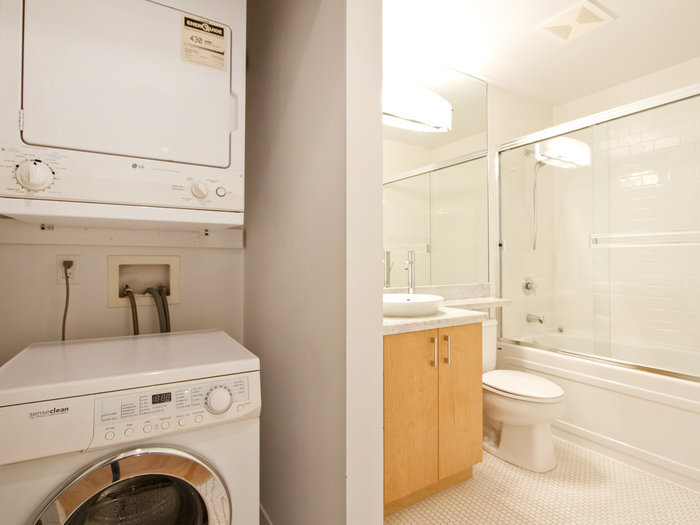 # 407 1050 SMITHE ST, Vancouver - V995814