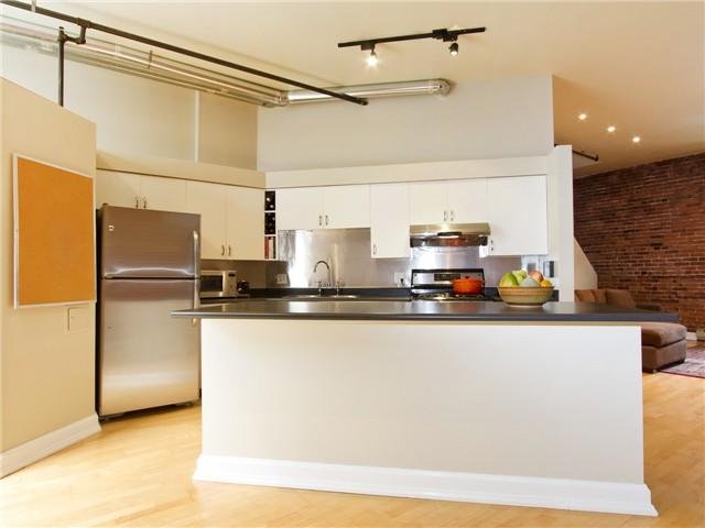 # 11 280 E 6TH AV, Vancouver - V1032316