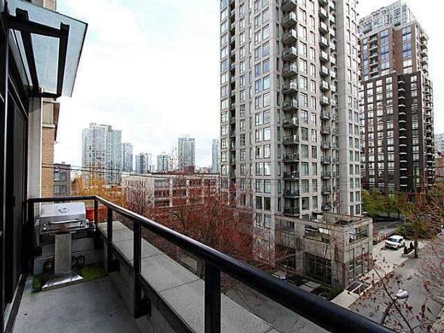 # 403 988 RICHARDS ST, Vancouver - V1059523