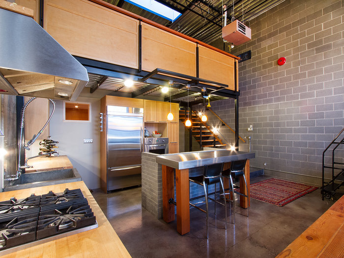 # 301 1220 E PENDER ST, Vancouver - V1073442