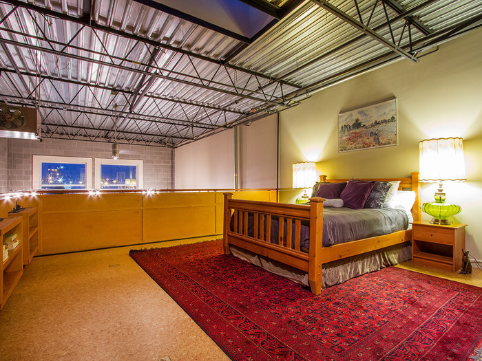 # 301 1220 E PENDER ST, Vancouver - V1073442