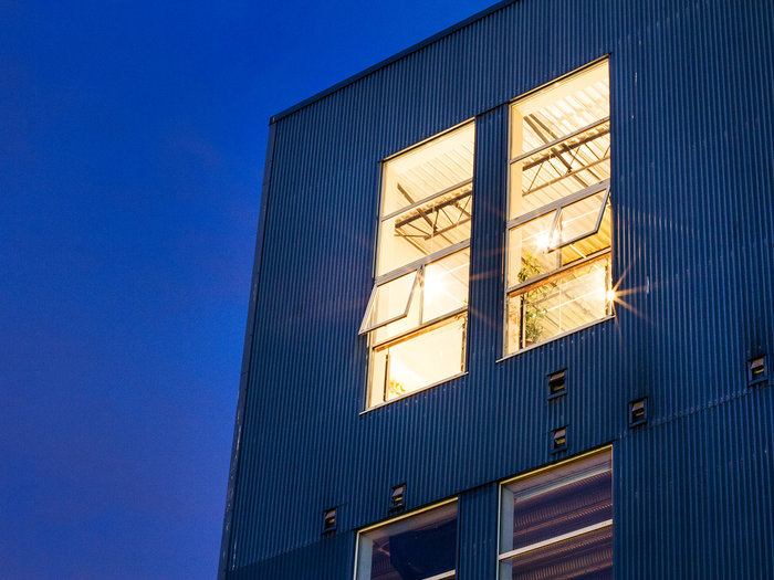 # 301 1220 E PENDER ST, Vancouver - V1073442