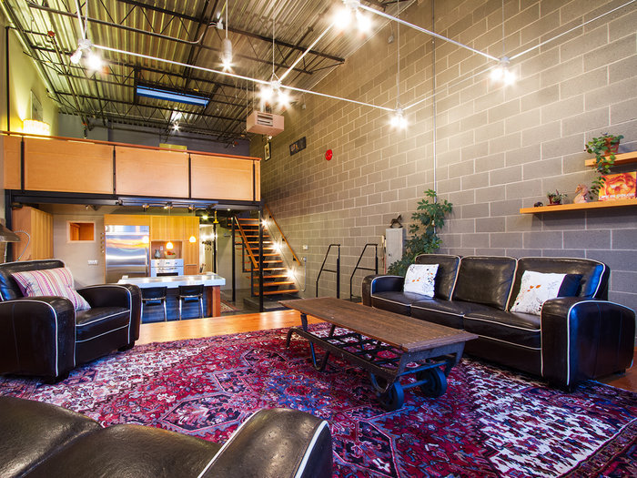 # 301 1220 E PENDER ST, Vancouver - V1073442