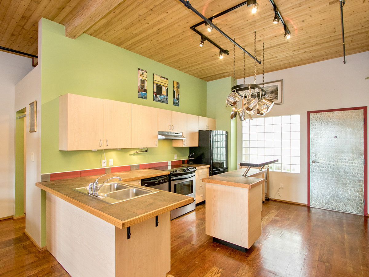 324 2556 E HASTINGS STREET, Vancouver - R2163489