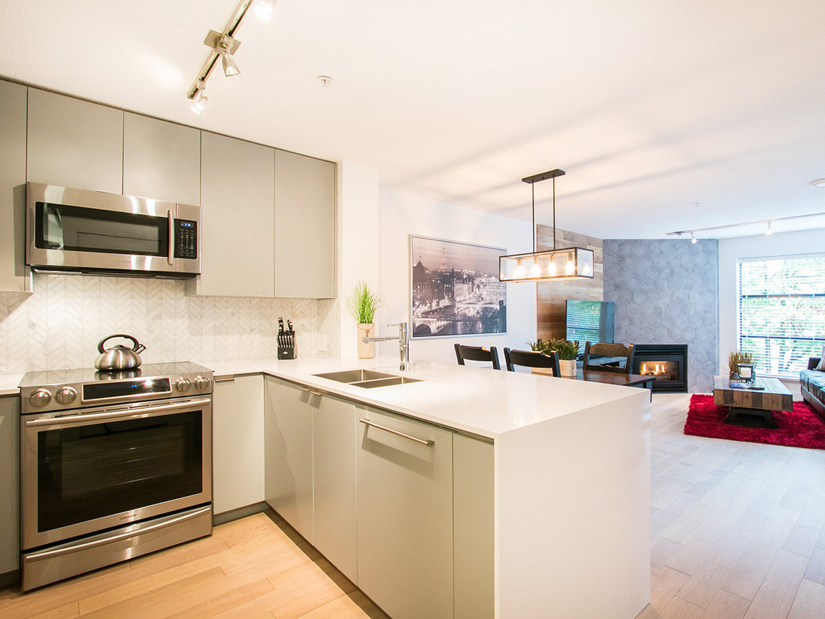 404 124 W 3RD STREET, North Vancouver - R2212704