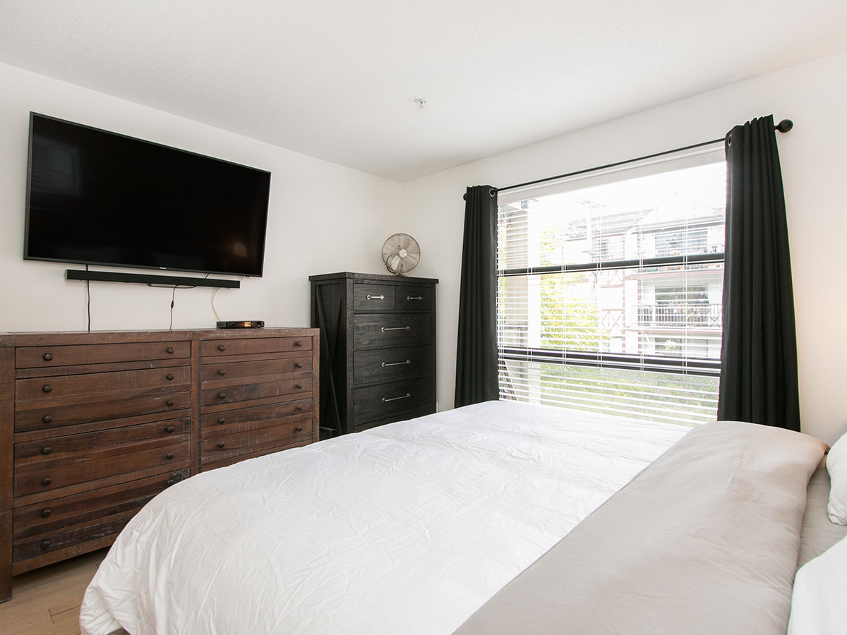 404 124 W 3RD STREET, North Vancouver - R2212704