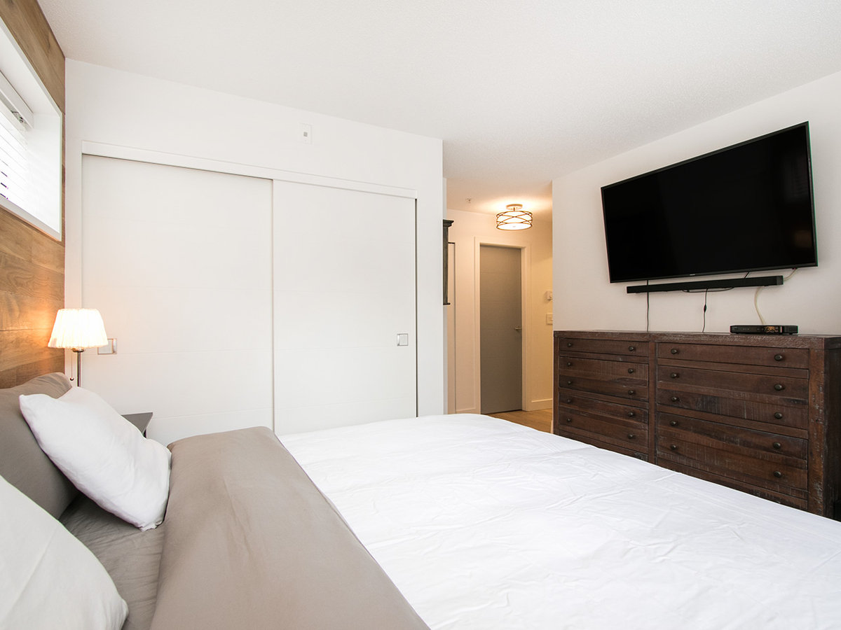 404 124 W 3RD STREET, North Vancouver - R2212704